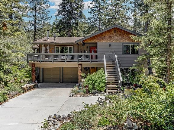 3rd image of 1900 Teton Way