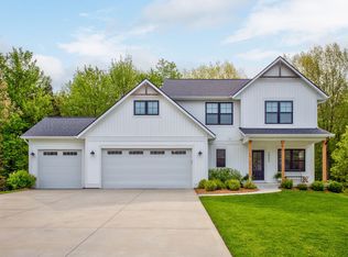 2992 Fransworth Dr, Holland, MI 49424