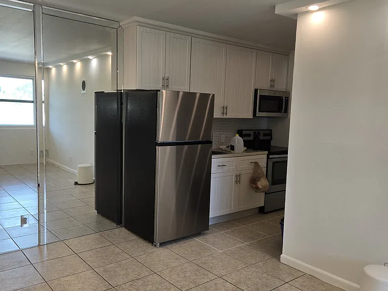 3211 SW 44th St #211 — Photo 7