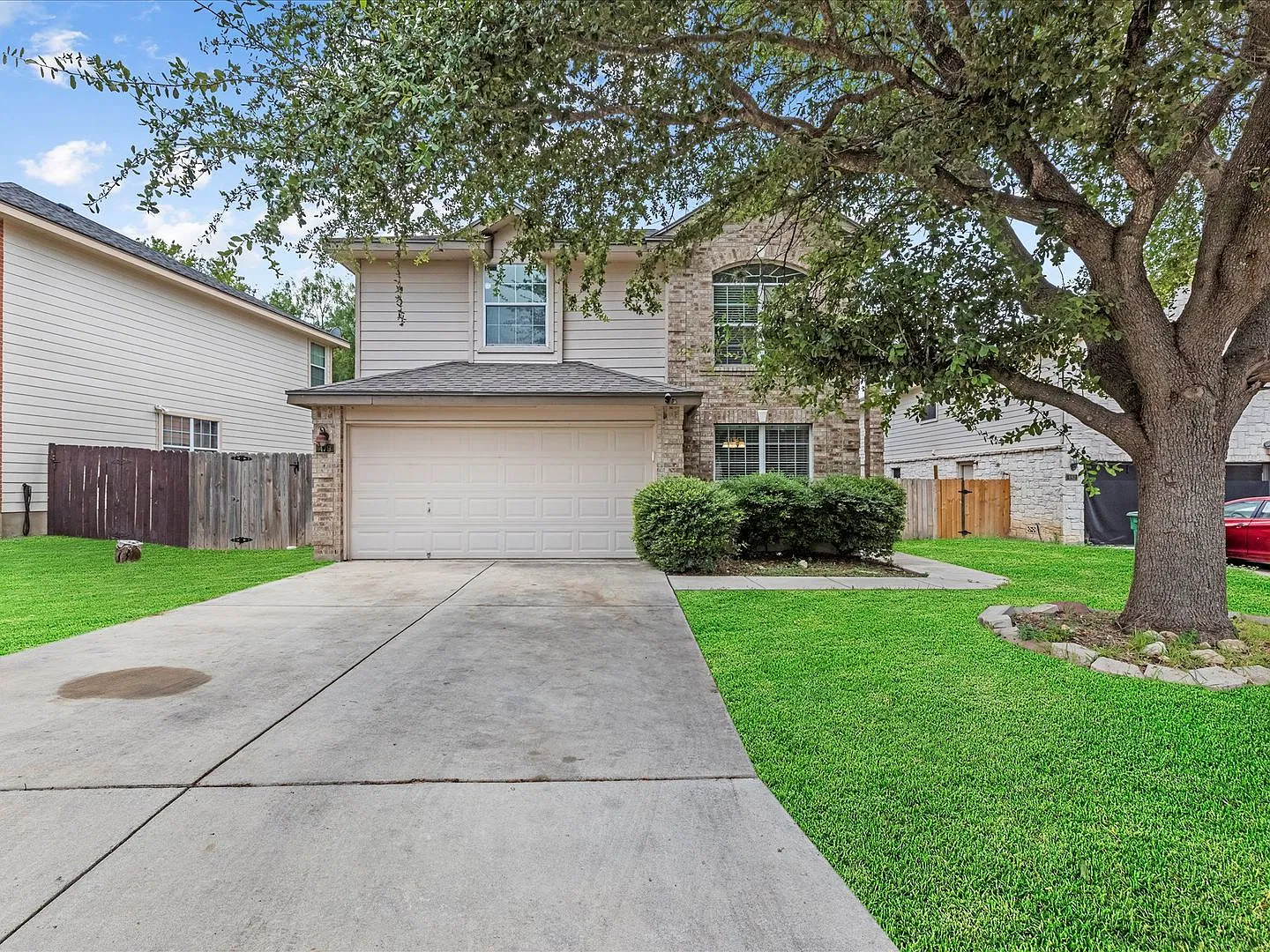 Spacious 3-Bedroom Home in San Antonio! — Photo 1