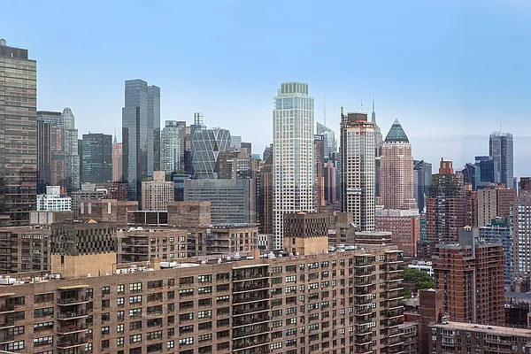 Sold by BLU Real Estate | media 3