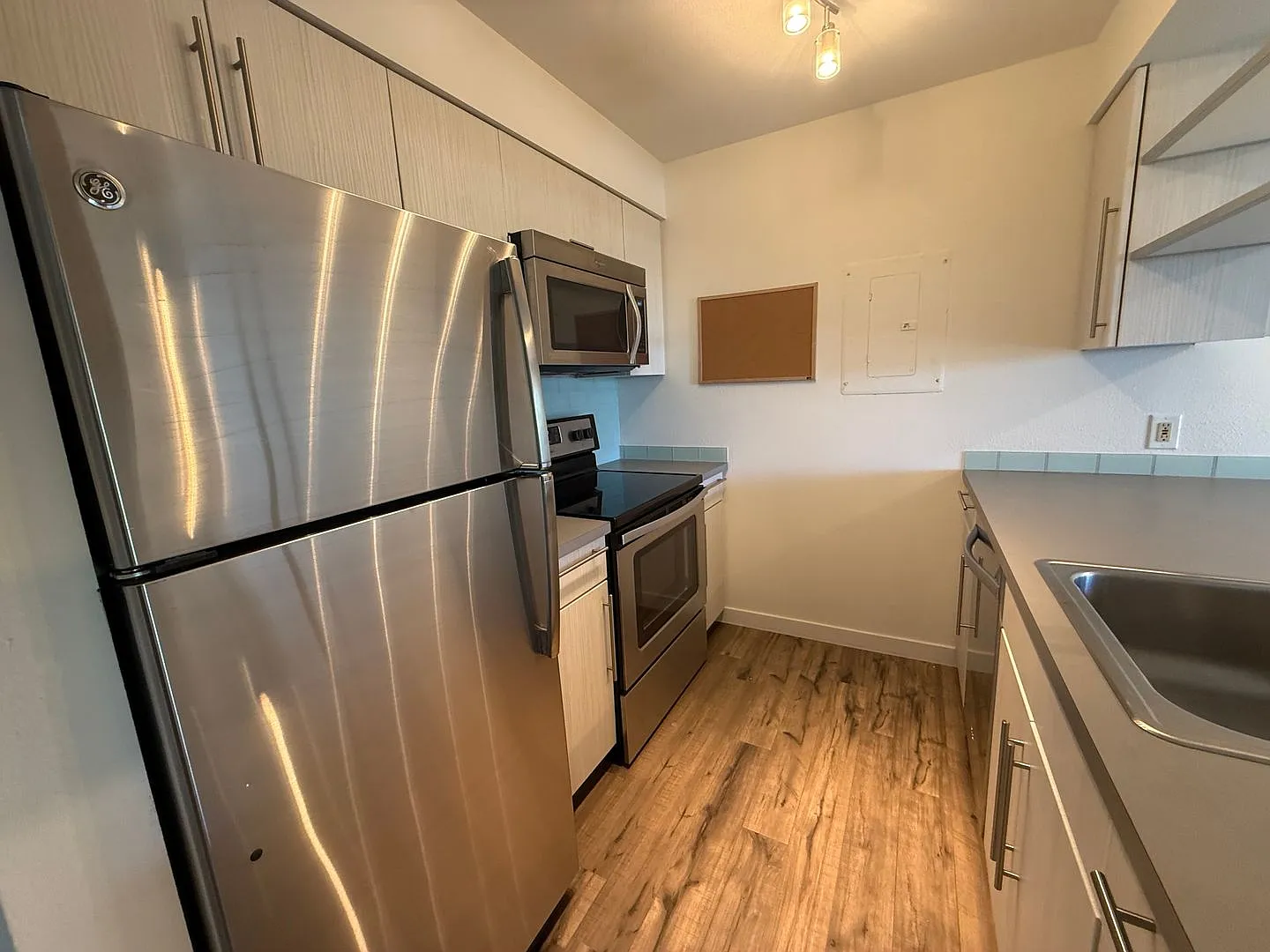 Top-Floor Boulder Condo on the Bike Path — Photo 4
