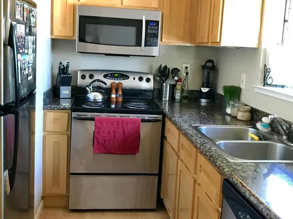 2827 Monument Blvd APT 34, Concord, CA 94520