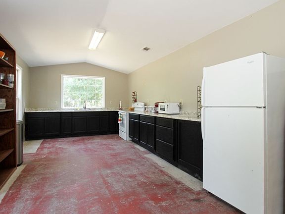 2nd image of 2612 NW Bluff Oak Aly