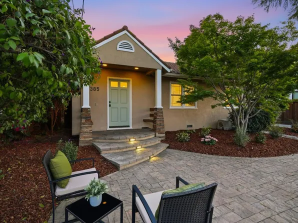 385 Carmelita Dr, Mountain View, CA 94040