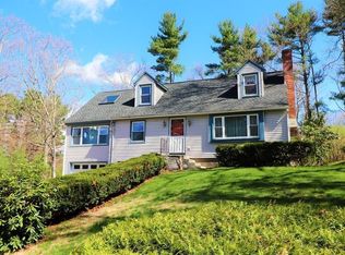 19 Evergreen Cir, Whitinsville, MA 01588
