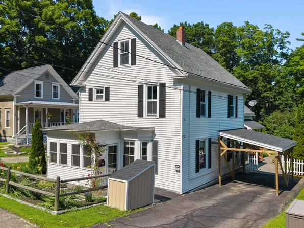 56 Lincoln Avenue, Gardiner, ME 04345