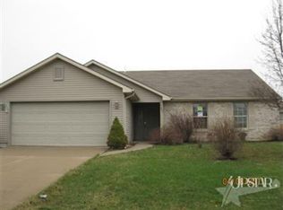 7301 Rob Roy Rd, Fort Wayne, IN 46814