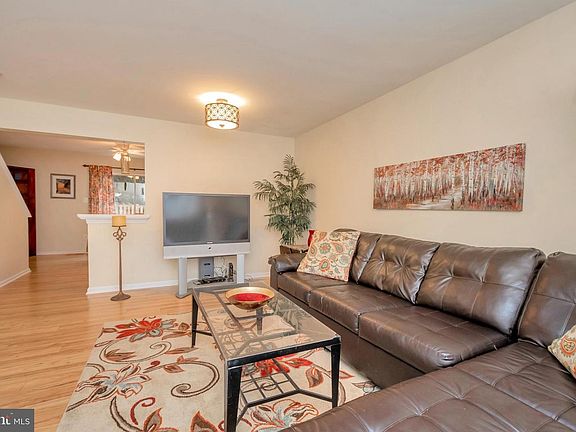 5th image of 3035 Antrim Cir