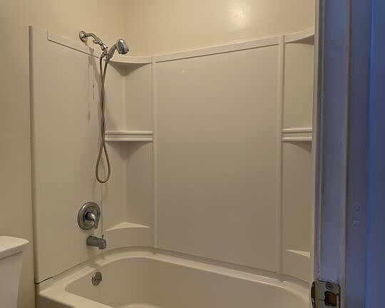5th image of 3007 Sierra St