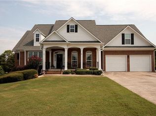 101 Colonial Cir, Cartersville, GA