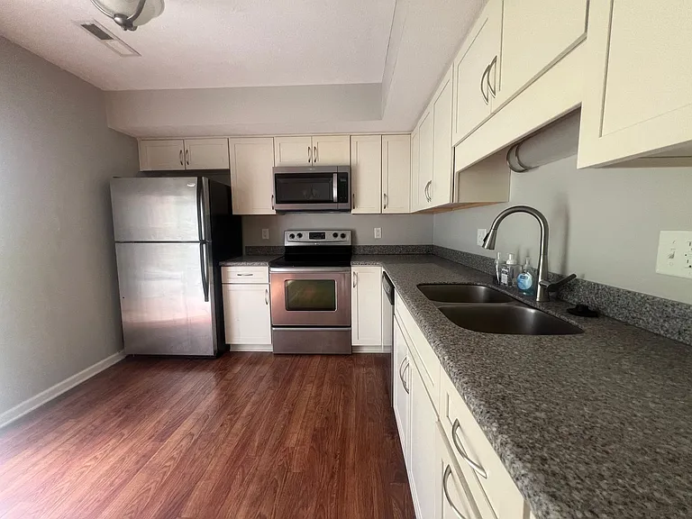 1232 Van Voorhis Rd #D-3 — Photo 5