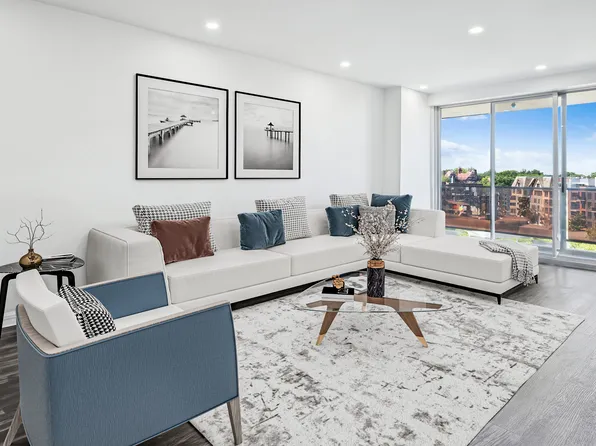 110-11 Queens Boulevard image 1 of 27