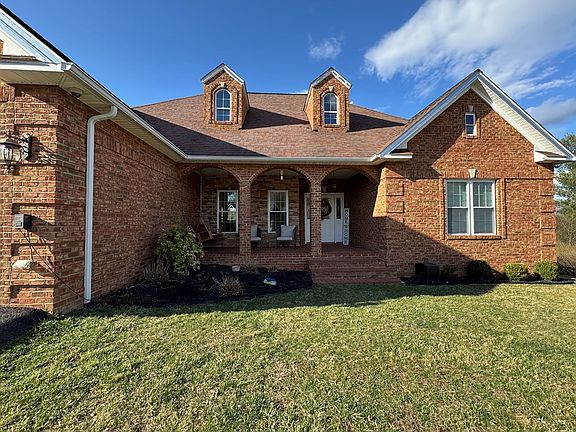 2nd image of 200 Sunrise Dr