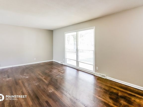 5th image of 13117 Herrick Ave
