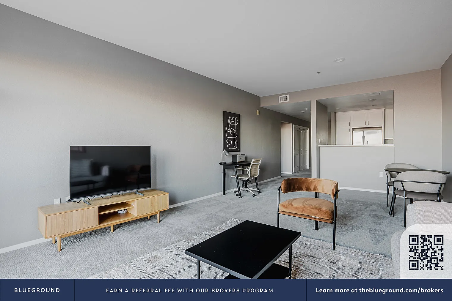 1 bed, 1.0 bath, 855 sqft, $4,080 — Photo 3