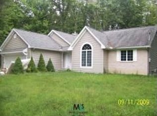 3775 Palms Rd, Casco, MI 48064