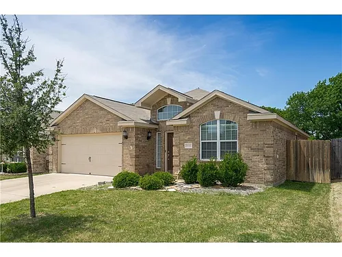 1800 Black Willow Trl Photo 1 1800 Black Willow Trl Photo 1