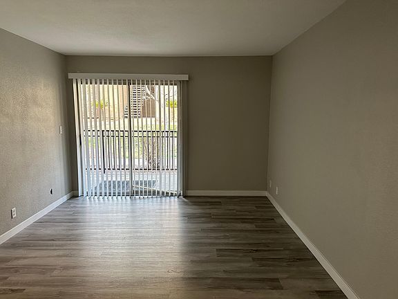 4th image of 5314 River Glen Dr Unit 273