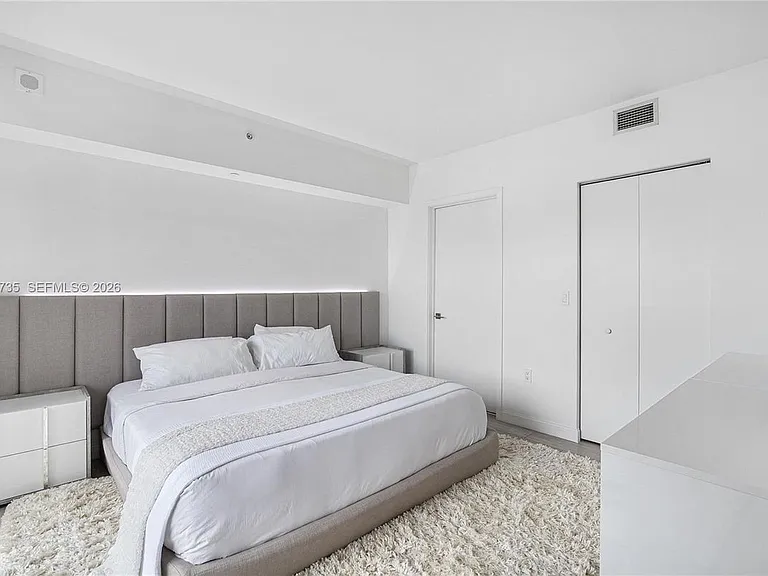 45 SW 9th St #1508 — Photo 2