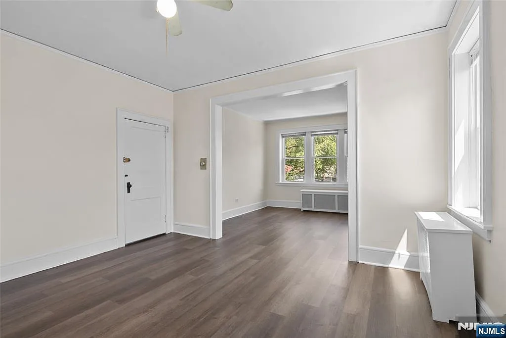 3 bed, 1.0 bath, $2,750 — Photo 4