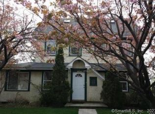 50 Locust Ave, Danbury, CT 06810