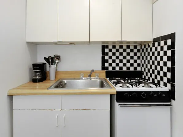 474 Ninth Avenue image 17 of 20