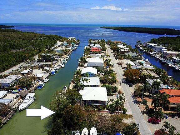 2nd image of 8 S Exuma Rd