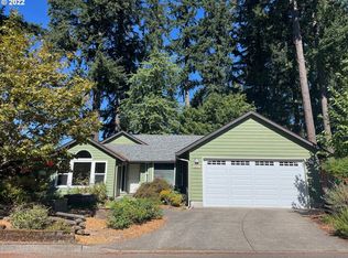 8077 SW Hearthside Ct, Portland, OR 97223