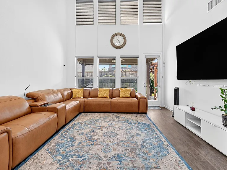 4000 Nightingale St — Photo 12