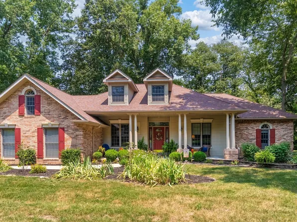 1110 Grand Oak Dr, Carbondale, IL 62901