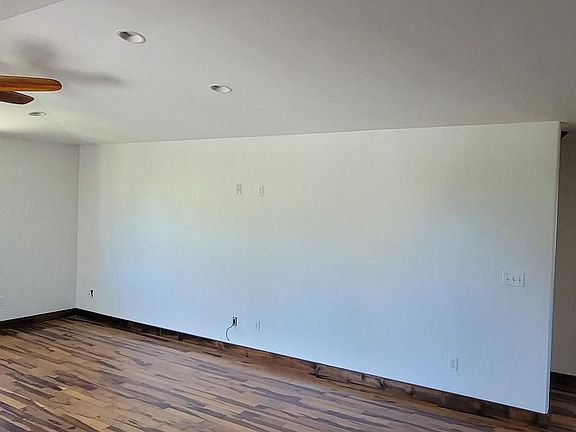 3rd image of 57-347 Pahipahialua St