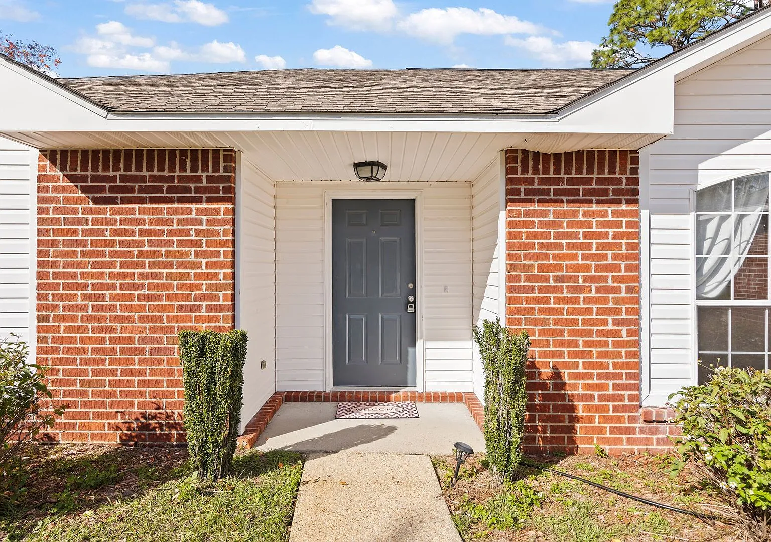 Updated Home in Raintree Estates! — Photo 4