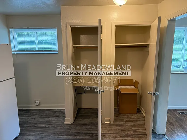 3813 Woodlake Dr NE — Photo 7