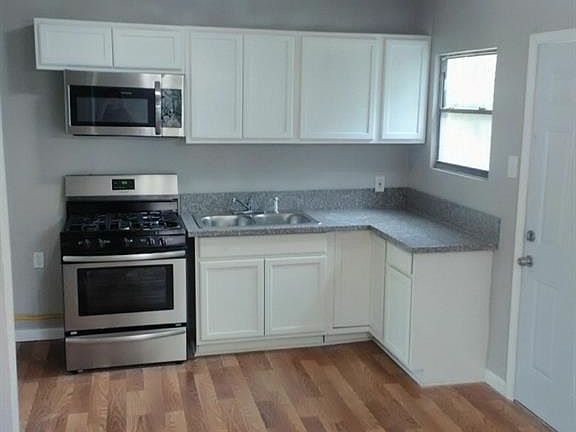 5th image of 2752 Custer Dr