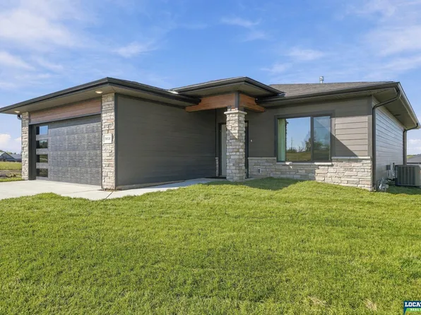 3451 Reverence Ln, Roca, NE 68430
