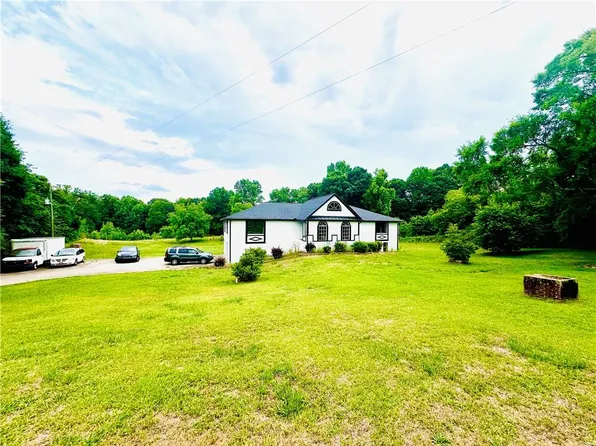 6485 Highway 124 W, Hoschton, GA 30548