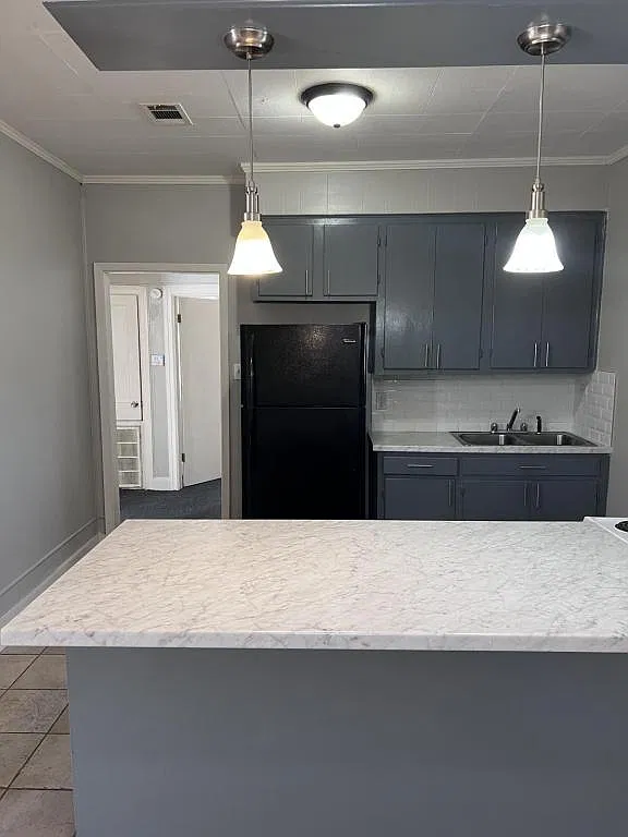 510 Raymond Rd — Photo 3