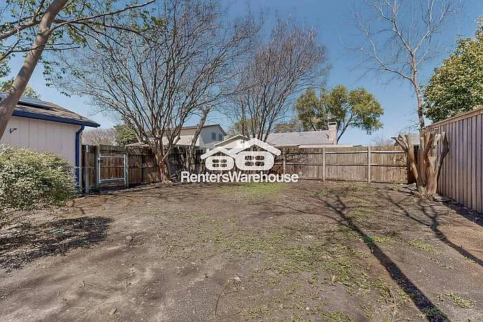 2605 Royal Oaks Dr — Photo 34