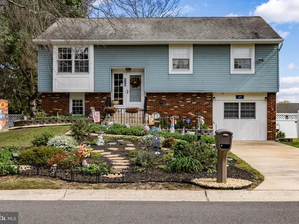 419 Apple Rd, Edgewater Park, NJ 08010