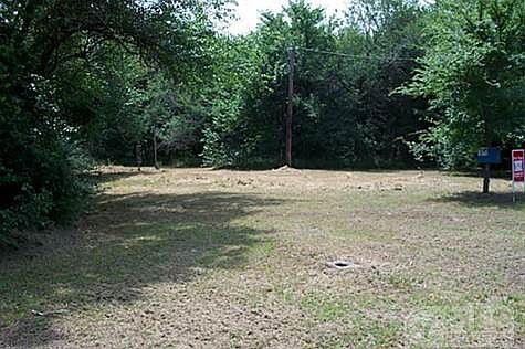 1st image of 669 Willow Dr