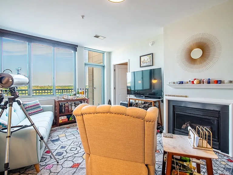 851 N Glebe Rd #2014 — Photo 11