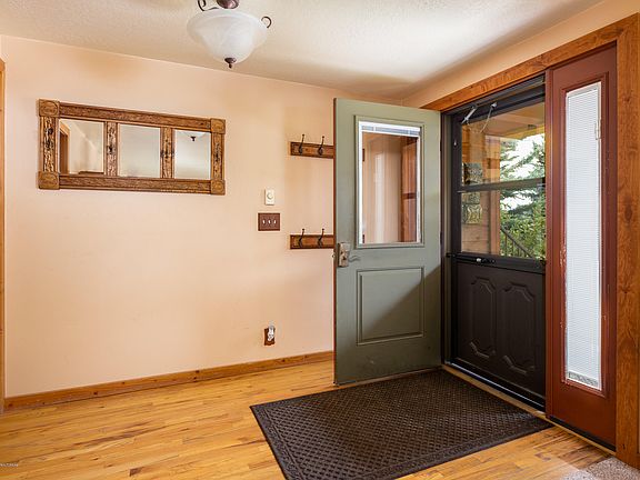 3rd image of 310 Clissold St