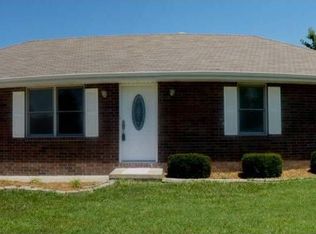 2103 E Lee St, Republic, MO 65738