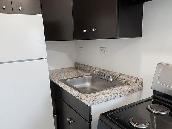 2nd image of 370 W 52nd St APT 3A