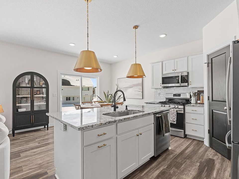 1st image of 1671 Riverside Dr