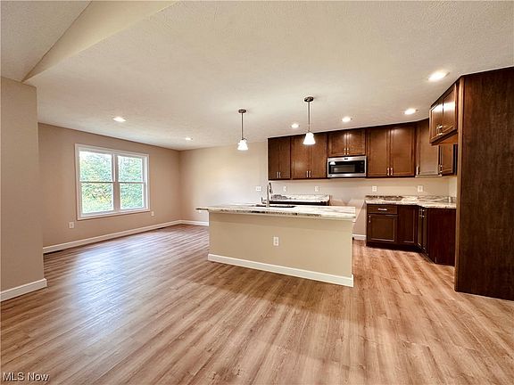 4th image of 6408 Klines Dr