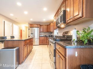 29 Barrington Dr, Springfield, MA 01129