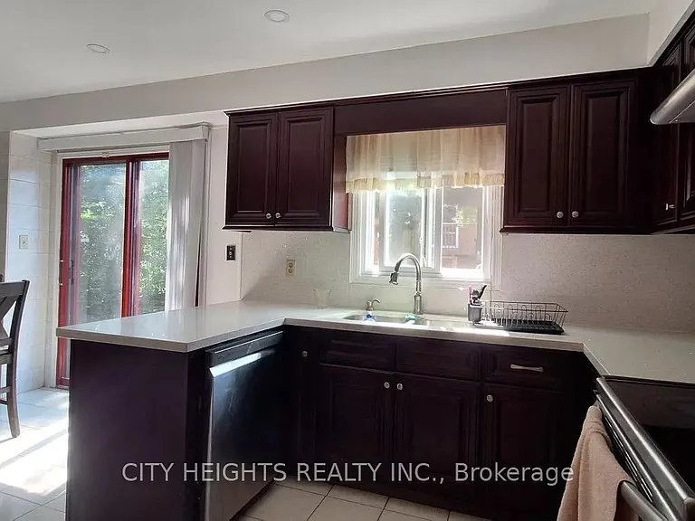 120 Littles Rd — Photo 10