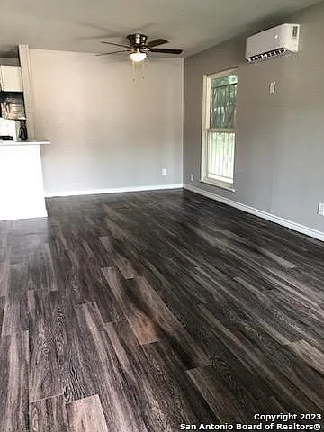 527 Valley Park Dr — Photo 20